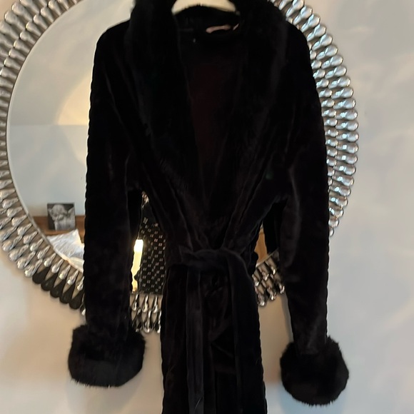 La vie en rose stunning ladies long Robe . - Picture 1 of 7